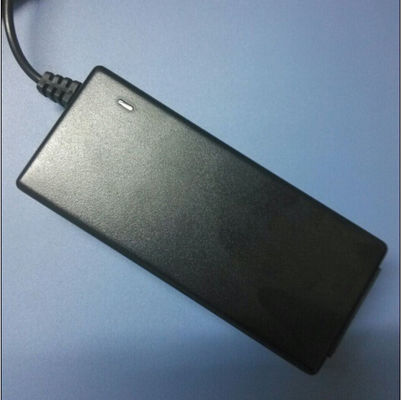 19V 3.4A PC コンピュータのためのデスクトップ力のアダプター IEC320/C14 のラップトップのアダプター