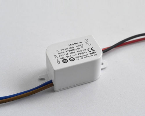 500Ma 6W の一定した電圧は運転者、12V によってを導かれたパネルの電源導きました