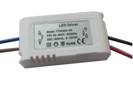 500Ma 6W の一定した電圧は運転者、12V によってを導かれたパネルの電源導きました
