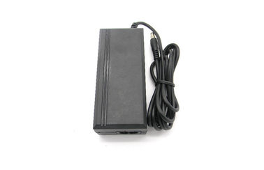 現在/一定した流れ 5.5x2.1mm 上の DC電源のアダプターへの 12V 2A AC