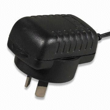 さまざまな指定の Ktec 旅行力のアダプターで利用できる AC/DC のアダプター