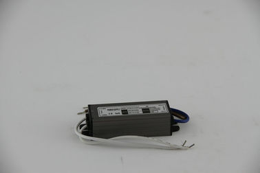 OLP/OVP の DC LED の運転者 300mA への有効な 220 ボルト AC 一定した流れ AC