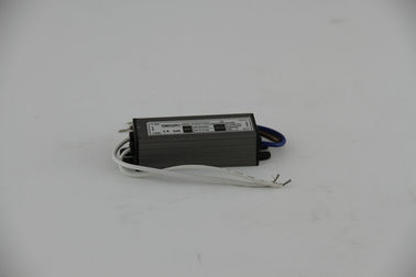 OLP/OVP の DC LED の運転者 300mA への有効な 220 ボルト AC 一定した流れ AC