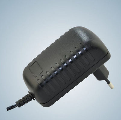 壁に取り付けられた黒い 15Watt 普遍的な交流電力のアダプター KSAS015 シリーズ KTEC