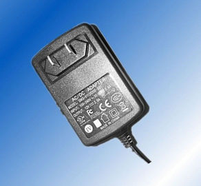 米国/EU EMC の壁の台紙力のアダプター 5V 5A 25W UL/セリウム/GS/FCC