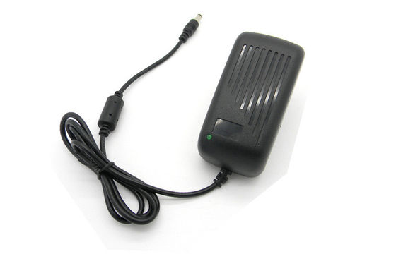 110V ACは証明された米国のプラグのWallmount AC/DC力のアダプター12V 3A ULを入れました