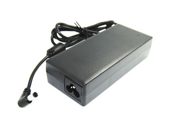 C6 AC ラップトップ力のアダプター