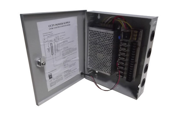 12V 5Amps CCTV の電源箱 9 チャネル、CCTV のカメラの電源