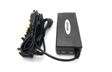 イギリス/米国 90W の LED が付いている普遍的なラップトップ力のアダプター自動 5V 2.1A USB
