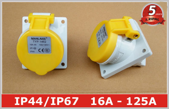 斜めのパネルは海兵隊員のための産業電力ソケット スイッチ 110V 16A IP44 3 Pin を取付けました