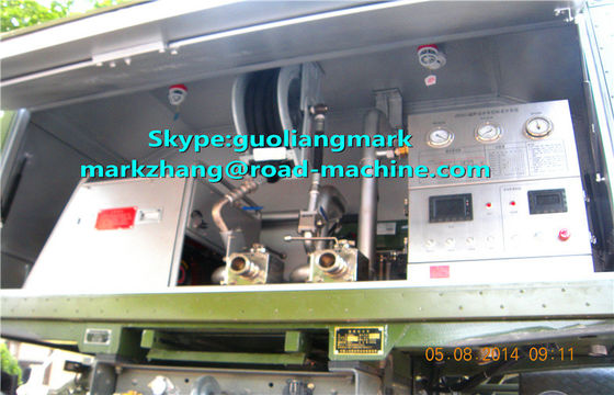 SINOTRUK HOWO のヨーロッパの標準 LHD か RHD の緑の軍隊 6*4 水タンク車 25000L